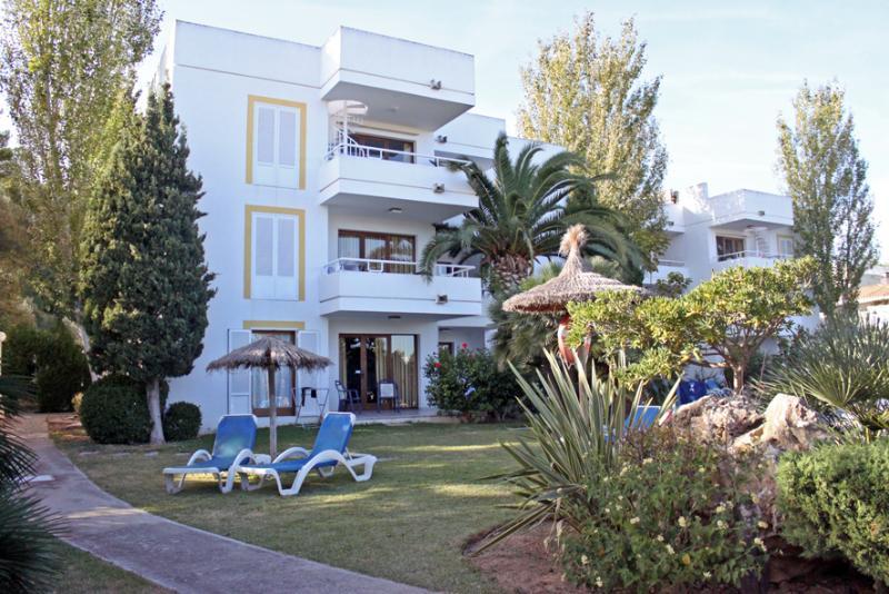 Cabot Las Velas Apartments Port de Pollença Exteriör bild